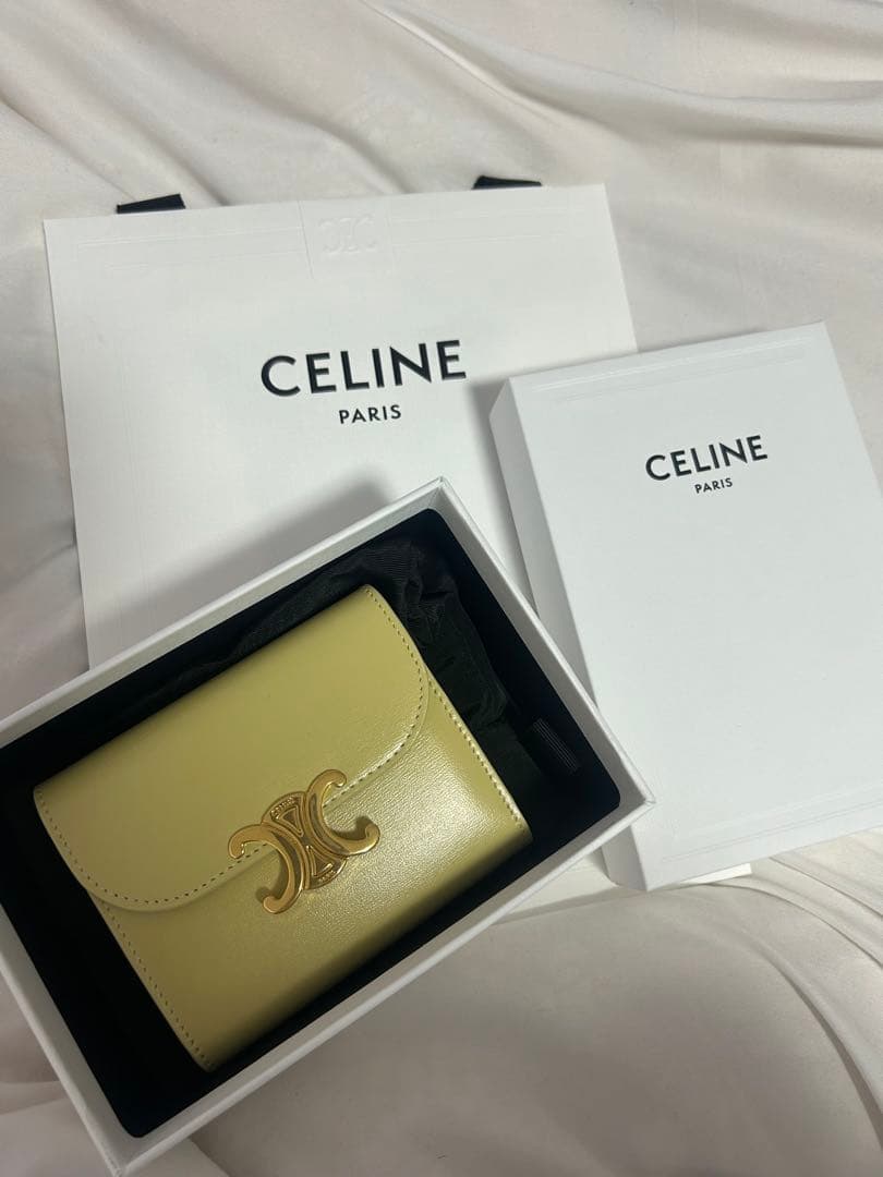 CELINE 三つ折財布 黄色