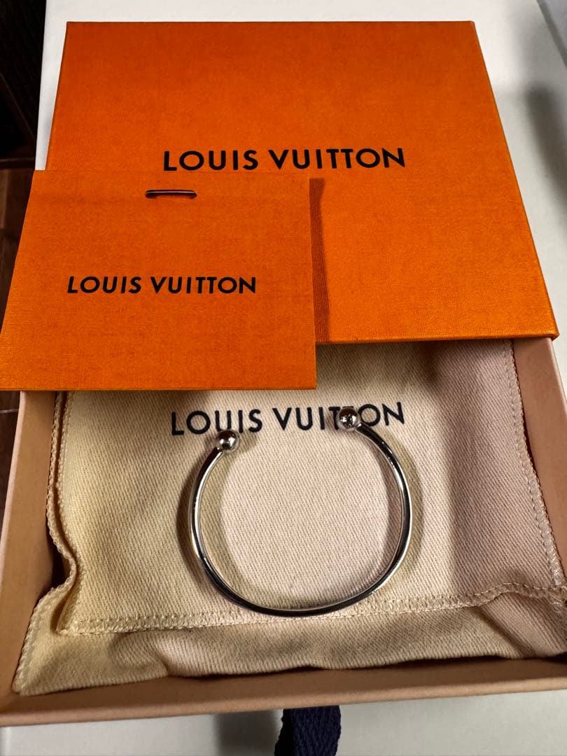 LOUIS VUITTON ステンレスバングル M64839