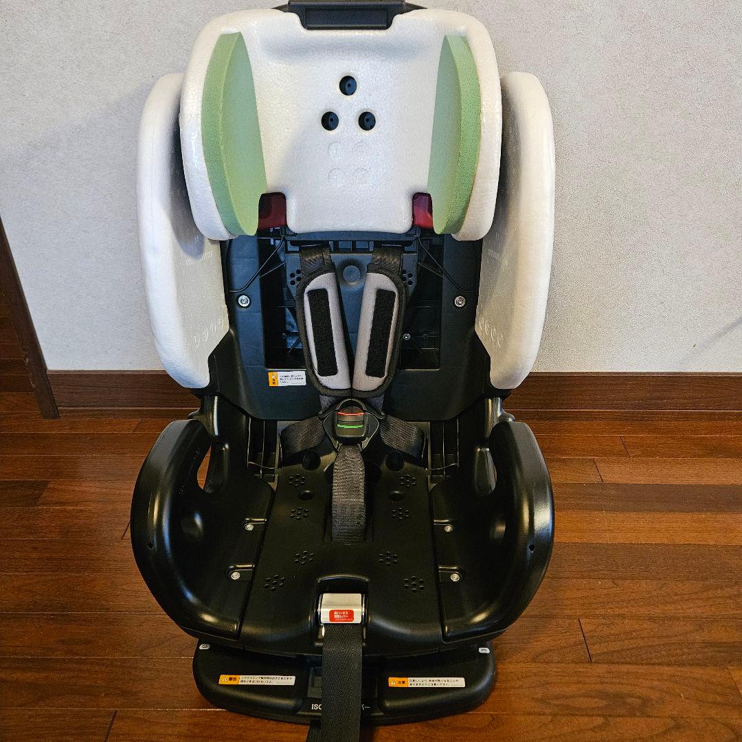 ISOFIX　チャイルドシート　ジュニア　Formfit