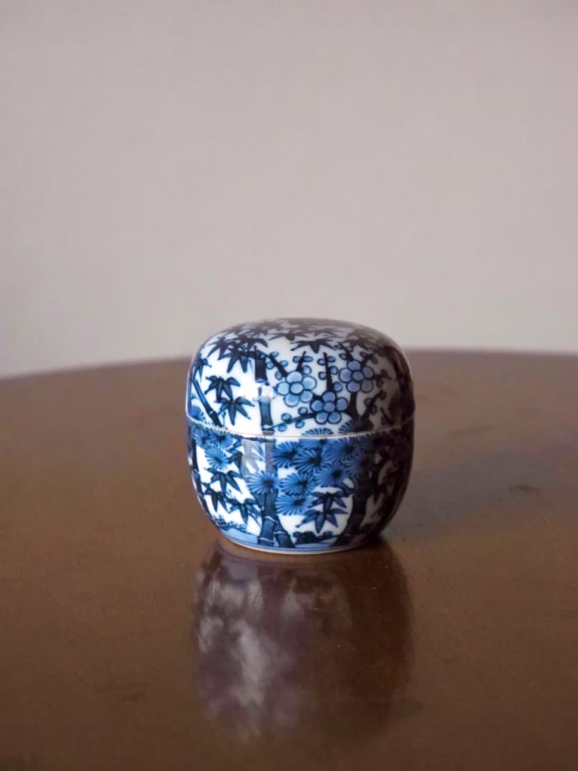 「19日まで掲載」五良大甫　呉祥瑞造　染付　松竹梅　茶器　茶入れ Q2253