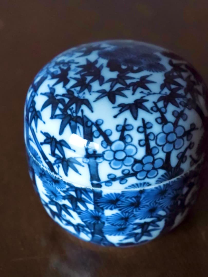 「19日まで掲載」五良大甫　呉祥瑞造　染付　松竹梅　茶器　茶入れ Q2253