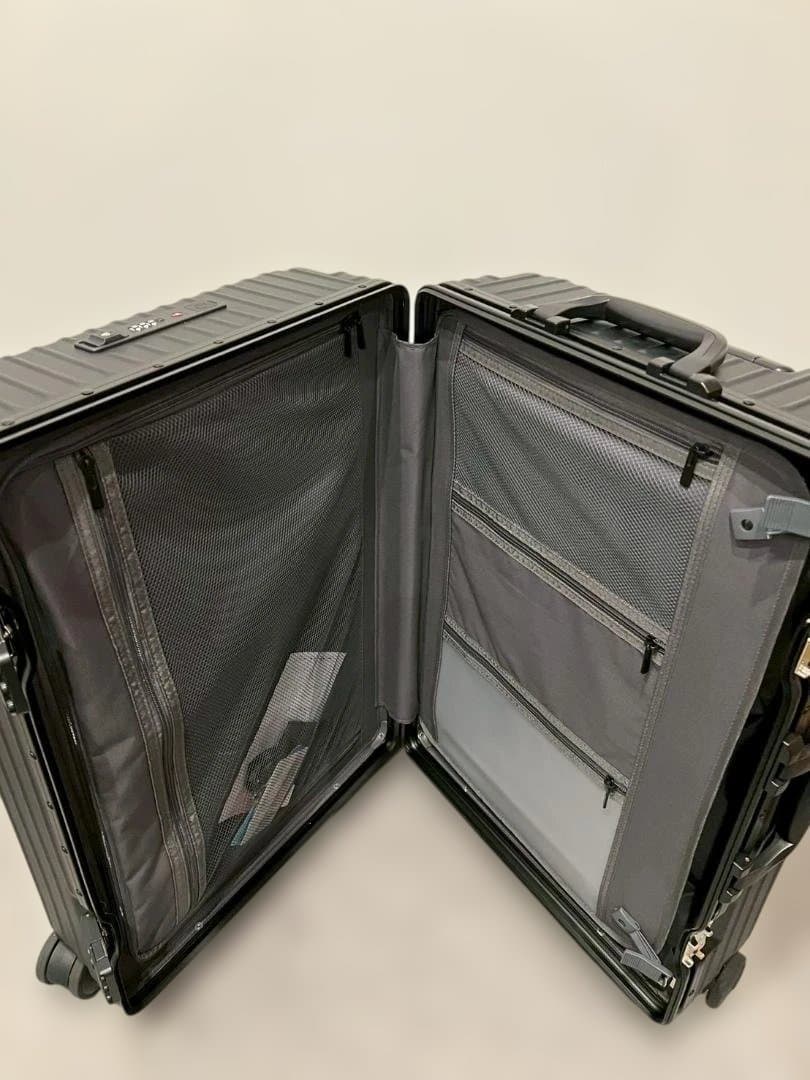 リベティ多機能キャリーケース【マットブラックM】B10　TSAロック