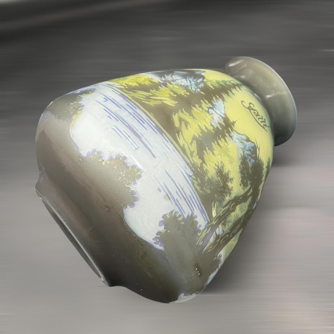 エミールガレ 　　山景紋　特大　花瓶　カメオ彫り　被せガラス　高さ26ｃｍ