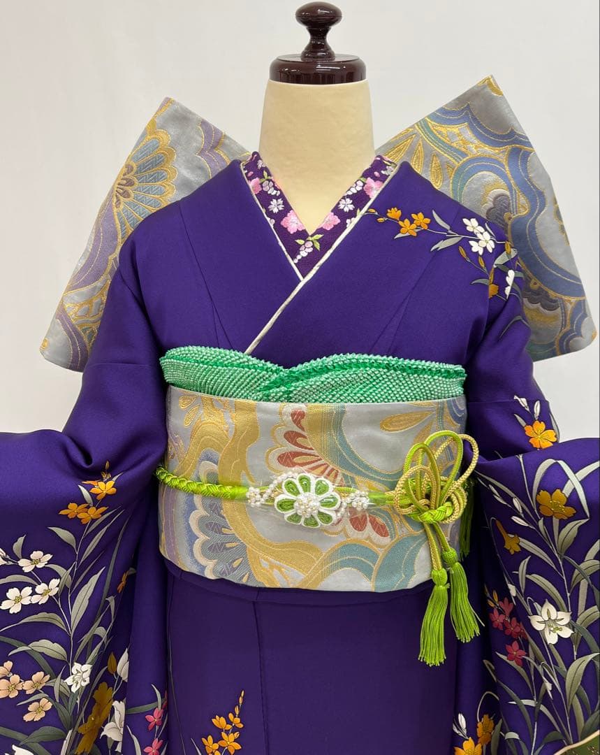 蝶々　振り袖　フルセット　別誂長襦袢　成人式　刺繍　振袖　草花　蝶　703