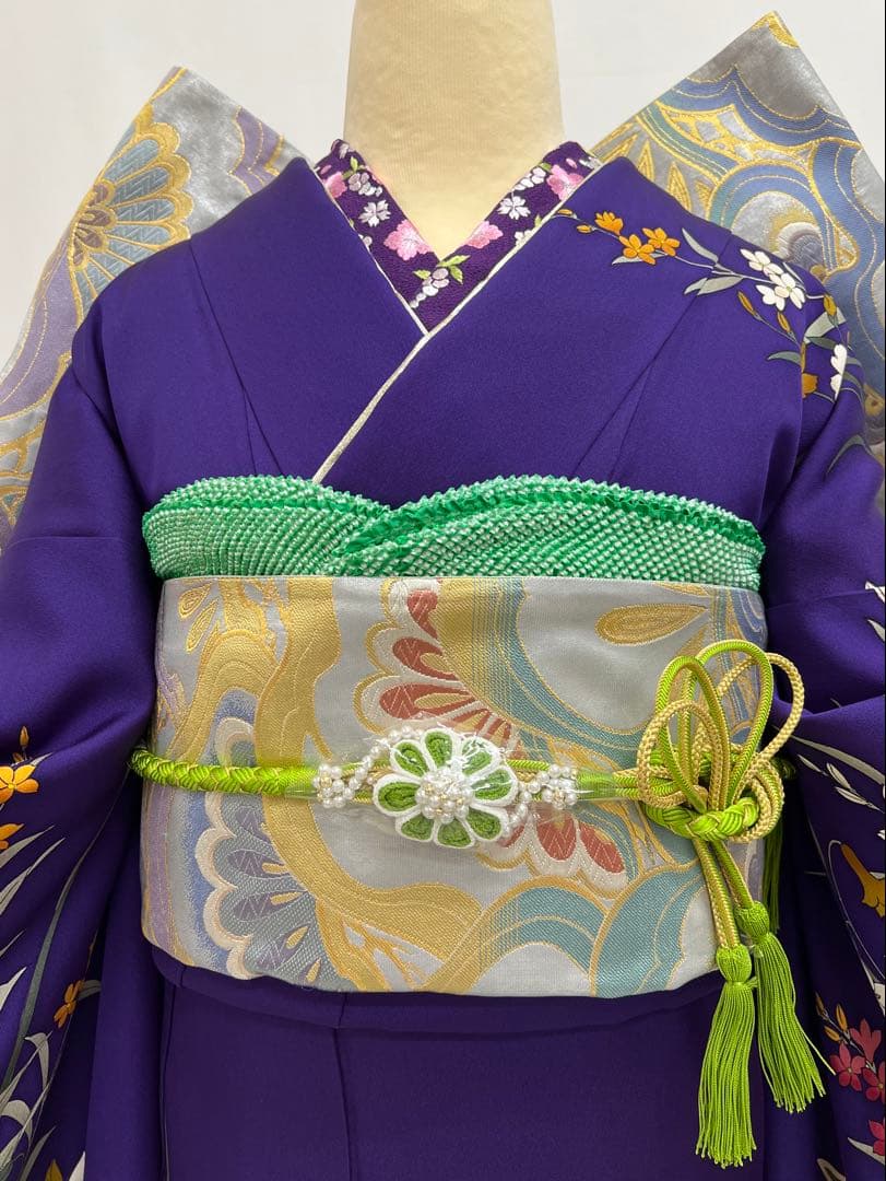 蝶々　振り袖　フルセット　別誂長襦袢　成人式　刺繍　振袖　草花　蝶　703