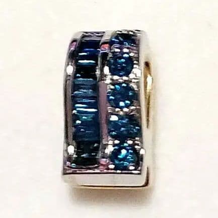 K18YG.WGのリバース,ブルーダイヤ,ブラウンダイヤペンダントトップ！