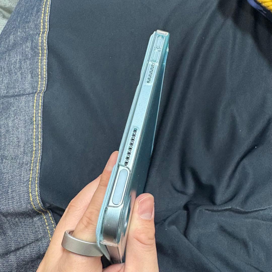 ほぼ未使用品　AppleiPad mini第7世代（A17pro）