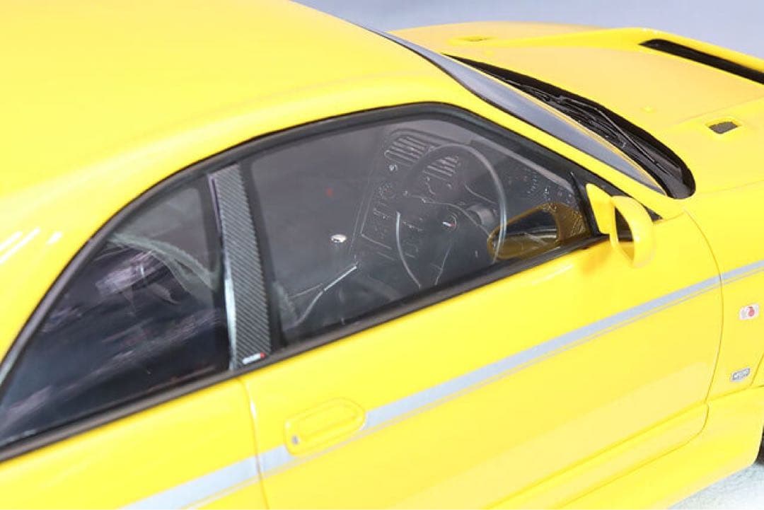 アイドロン 1/18 ニスモ 400R 1996 イエロー