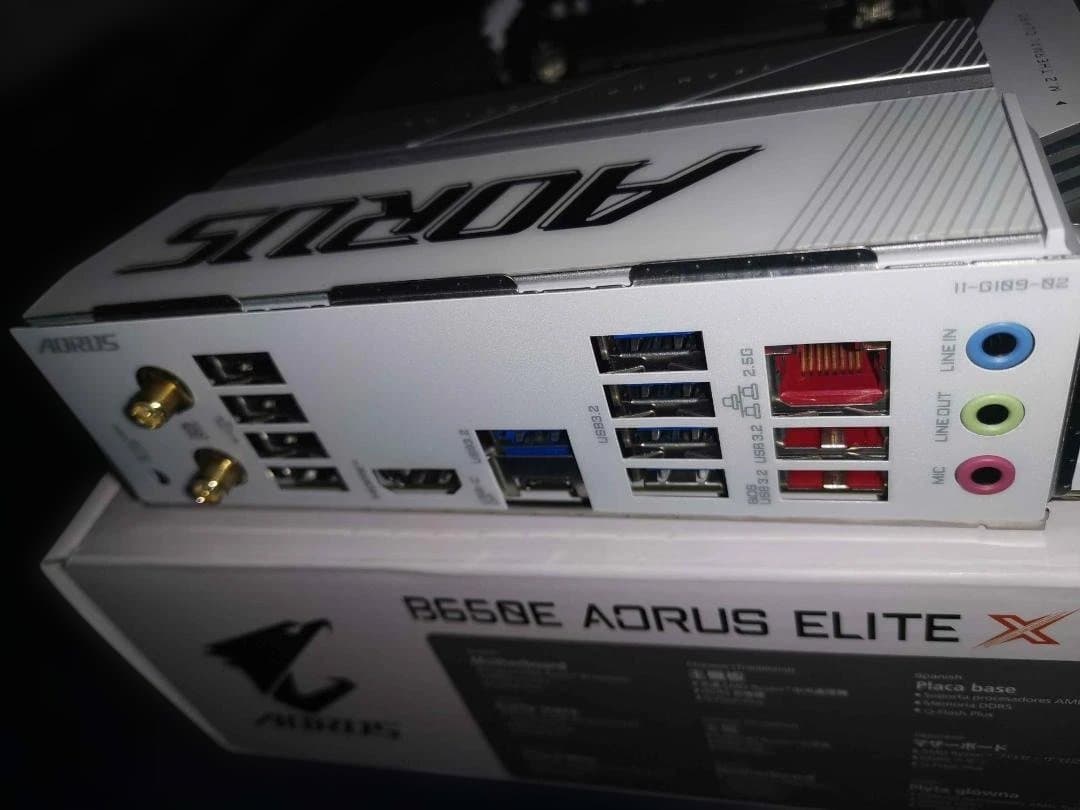 Ryzen 7 7800X3D+B650E+ASSASSIN4セット