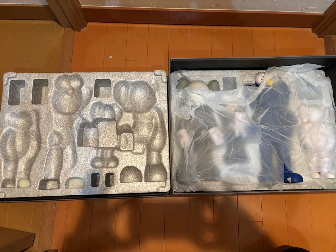 その他 KAWS family brown