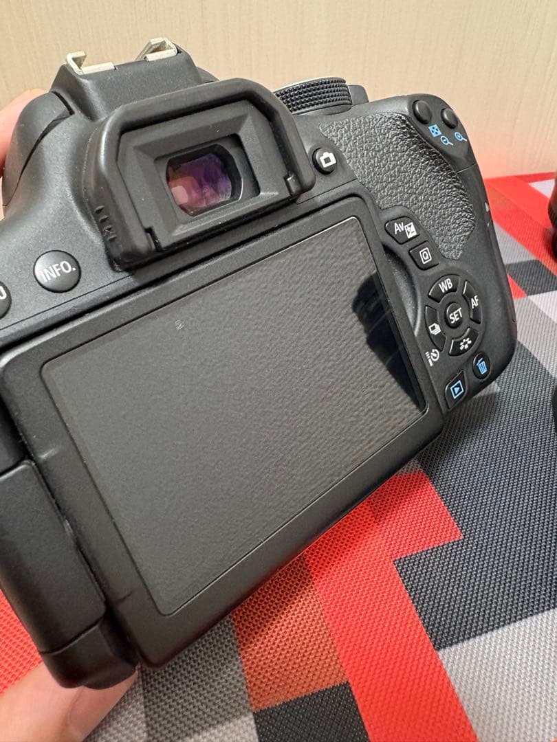 Canon eos Kiss X8i レンズ2セット