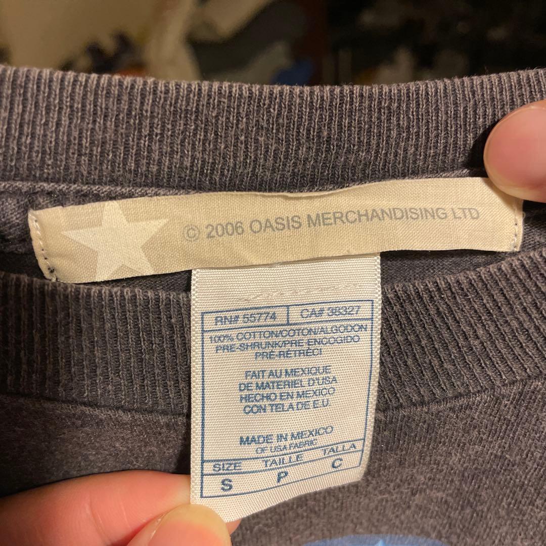 Oasis oasis go let it out Tシャツ