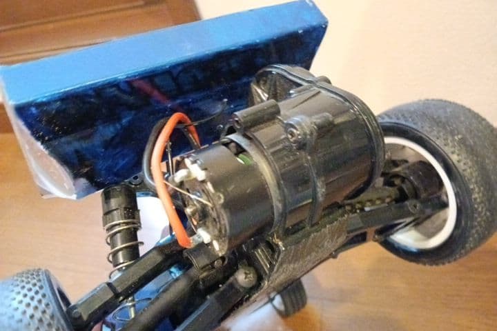 DT-02　サンドバイパー　ボディ　DT02　シャーシ　ラジコン　ジャンク扱い