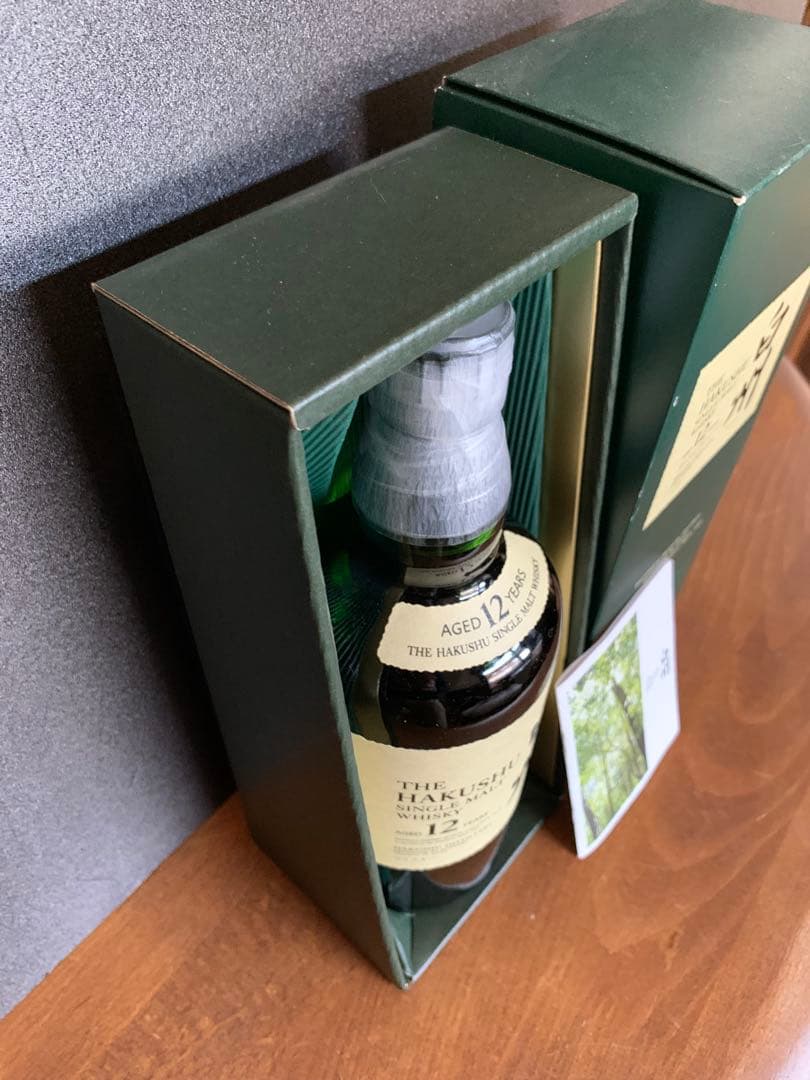 白州 12年 シングルモルトウイスキー 700ml旧タイプ化粧箱入り