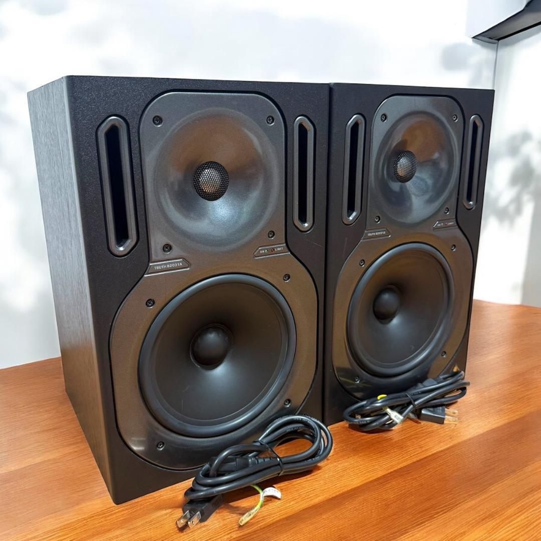 ☆良品 ベリンガー TRUTH B2031A パワードモニタースピーカー ペア