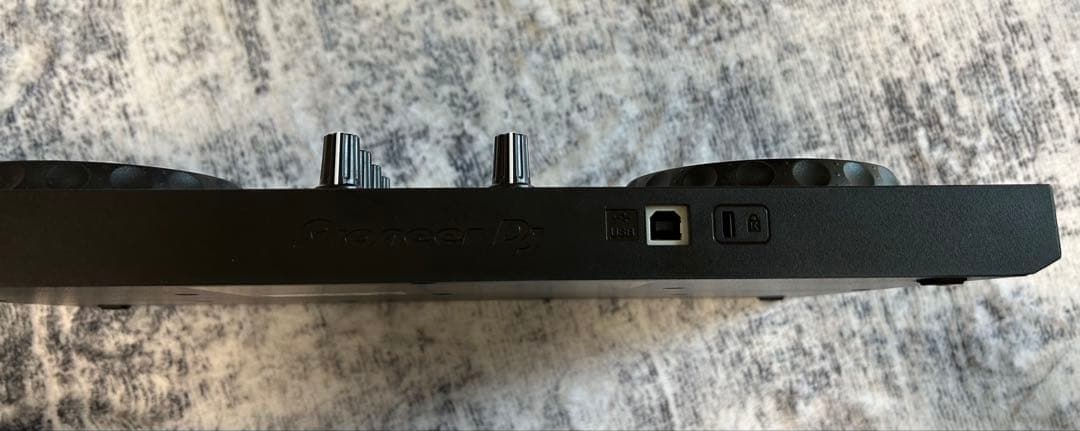 Pioneer DJ DDJ-200 コントローラー　2023年製