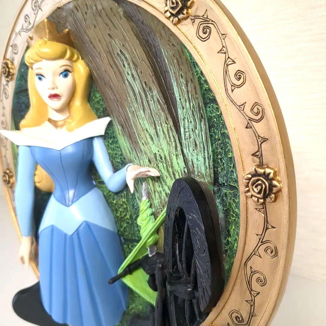 眠れる森の美女　オーロラ姫 3Dレリーフプレート 　ディズニーストア