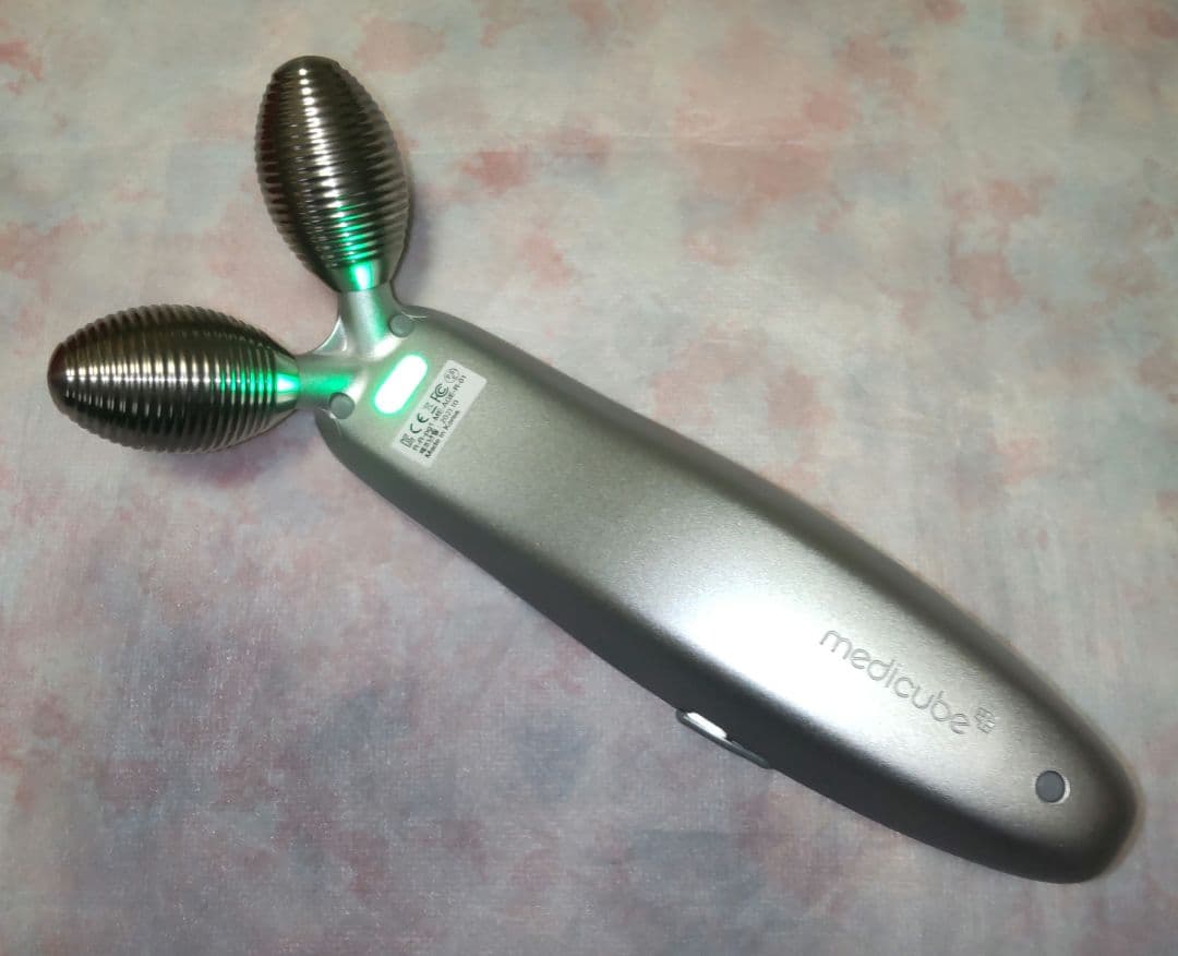 MEDICUBE メディキューブ AGE-R DERMA EMS SHOT