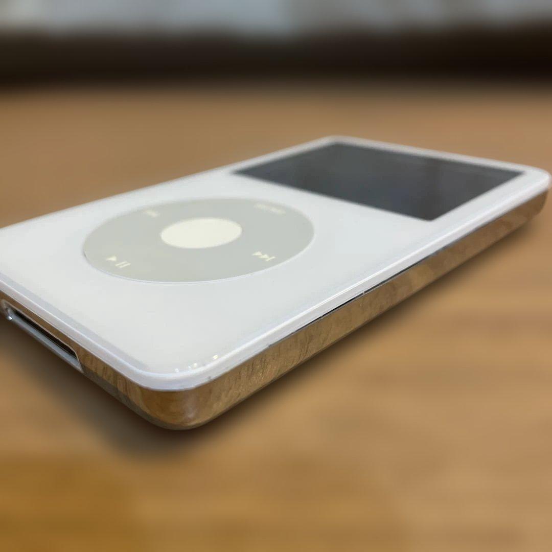 iPod Classic ホワイト 30GB A1136