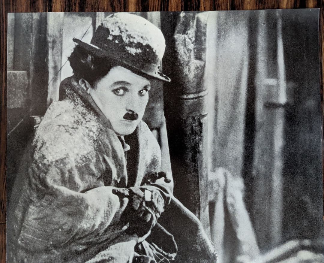 チャップリン モノクロ ポスター