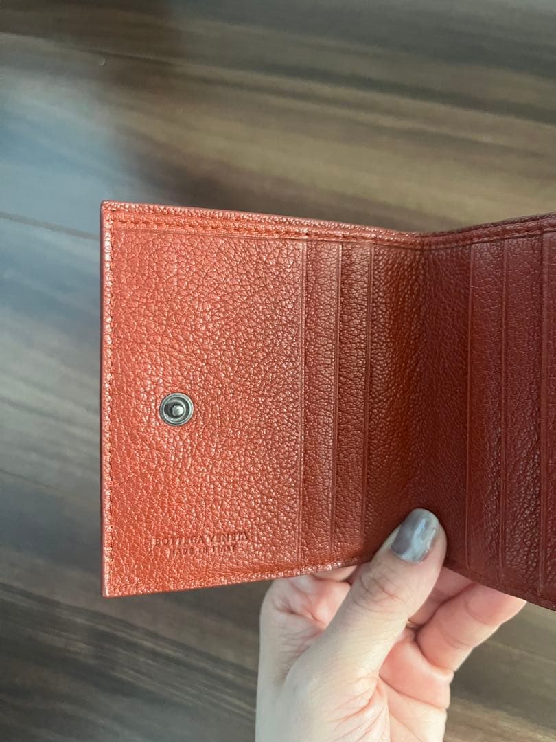 ボッテガ　アイボリー レザー 二つ折り財布