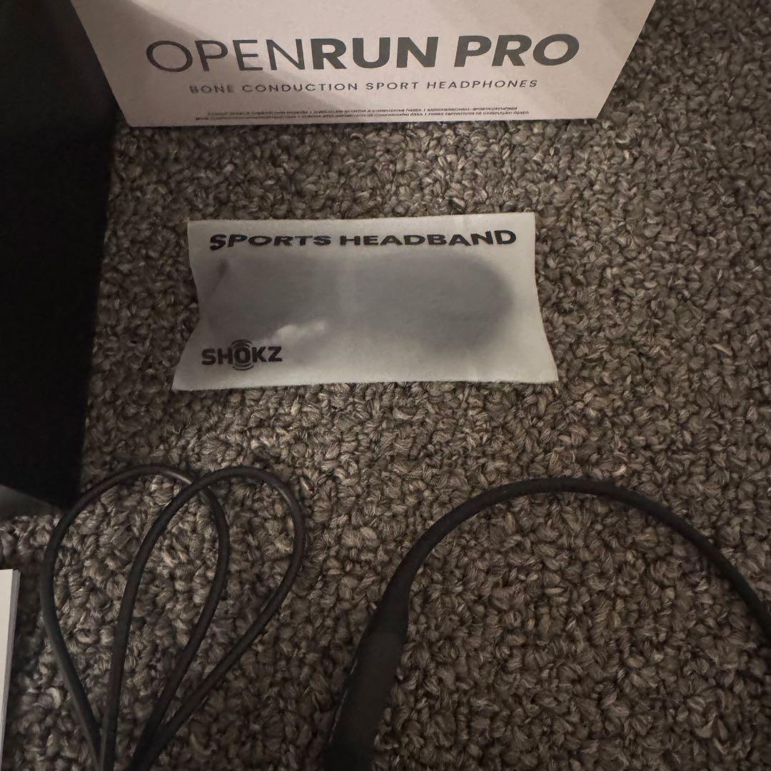 【美品】SHOKZ OPENRUN PRO ブラック S810 骨伝導
