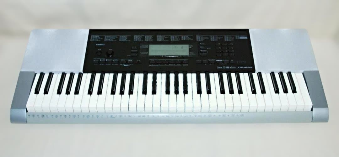 CASIO 電子キーボード 電子ピアノ CTK-4200 61鍵盤 シルバー