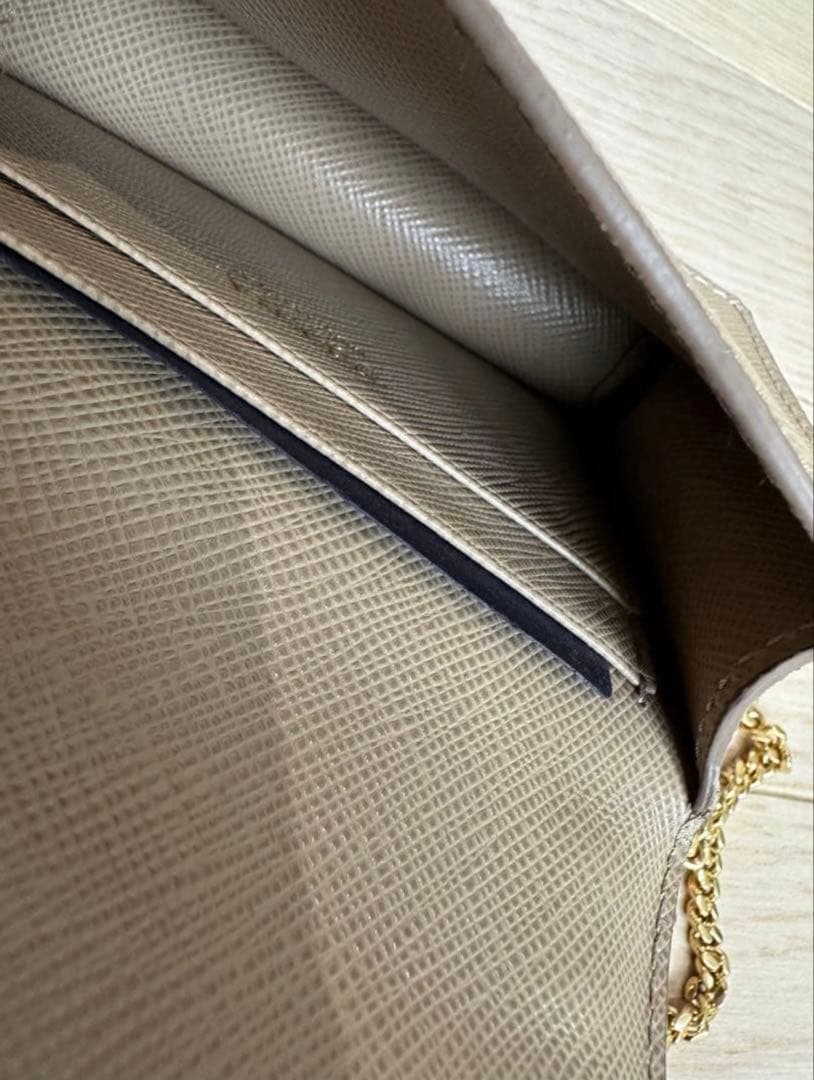 新品未使用　PRADAプラダ　チェーンウォレット