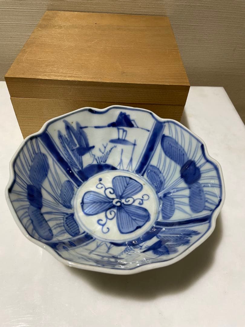 古伊万里 染付 八角五寸鉢 草花図 ソテツの葉 ガマの穂