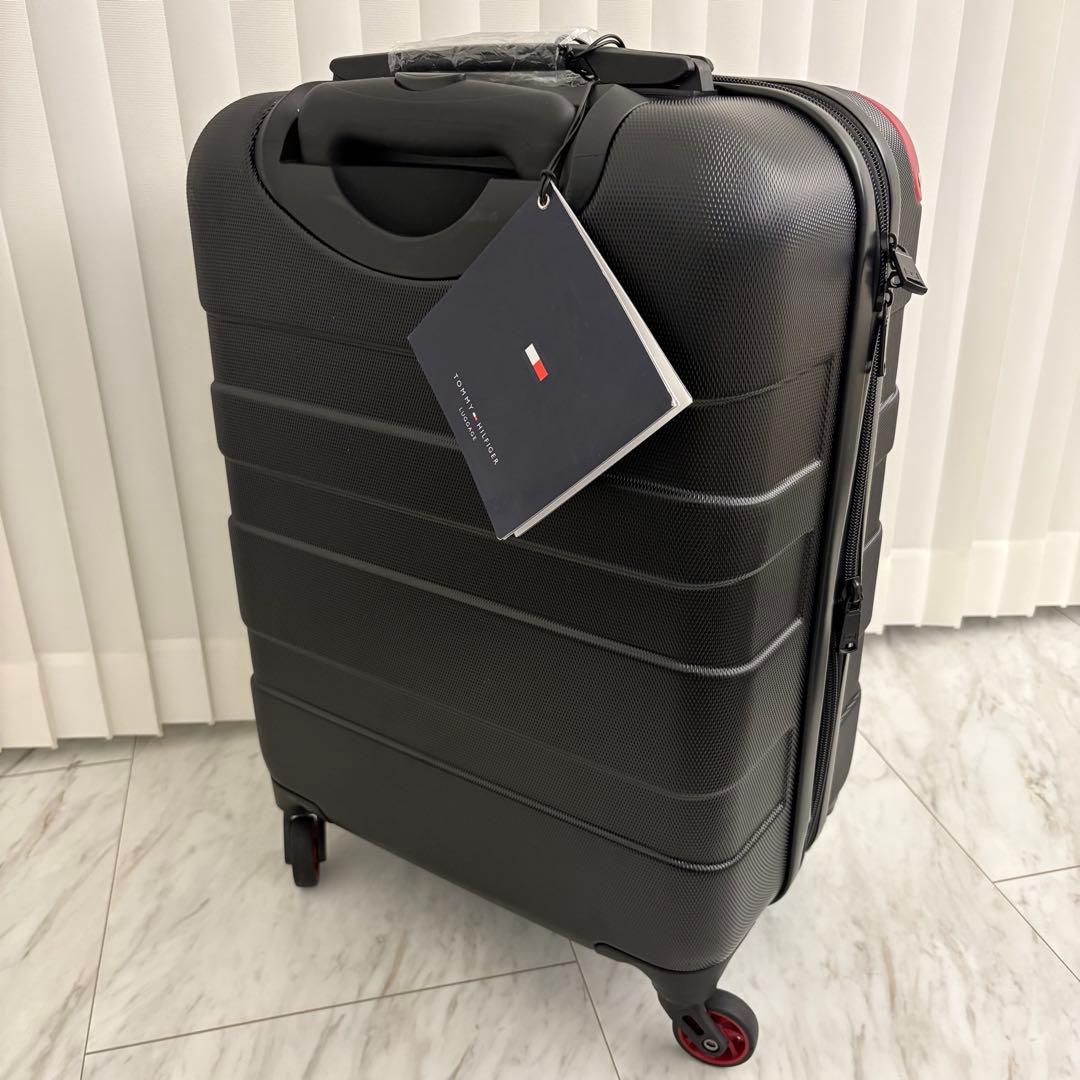   スーツケース ロゴ キャリーケース　ブラック