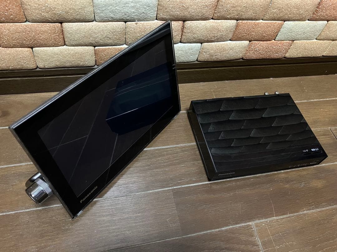 Panasonic 10v型液晶 プライベートビエラ UN-10T5D