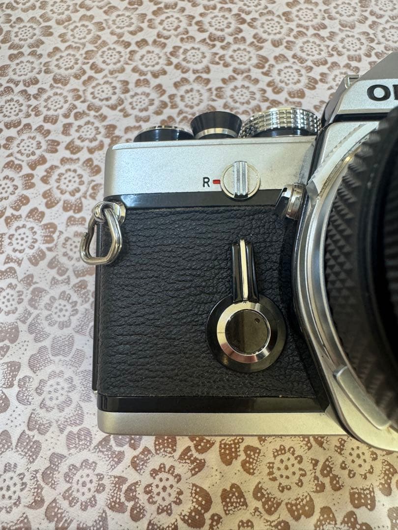 美品　OLYMPUS OM-1 シルバー ボディ