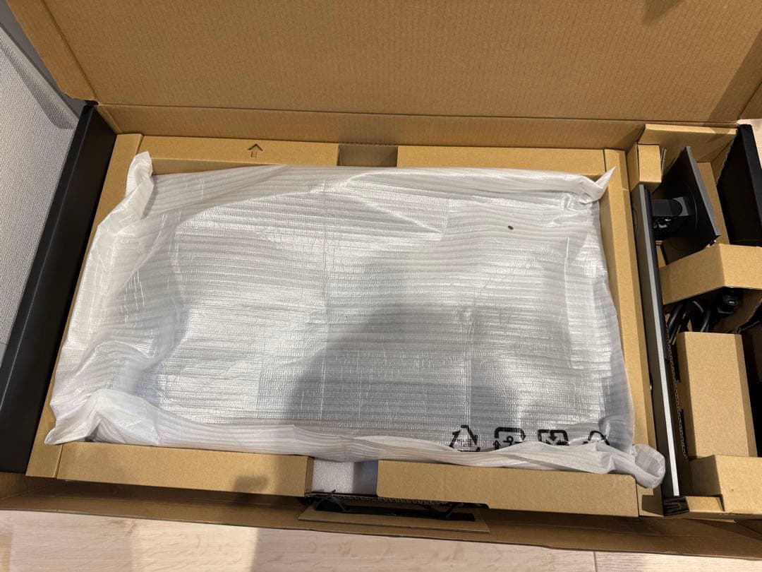 Dell U2720QM 27インチ4Kモニター