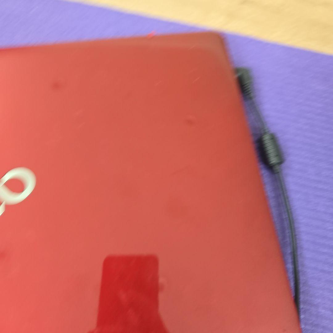 Fujitsu LIFEBOOK AH77/Y レッド ノートPC