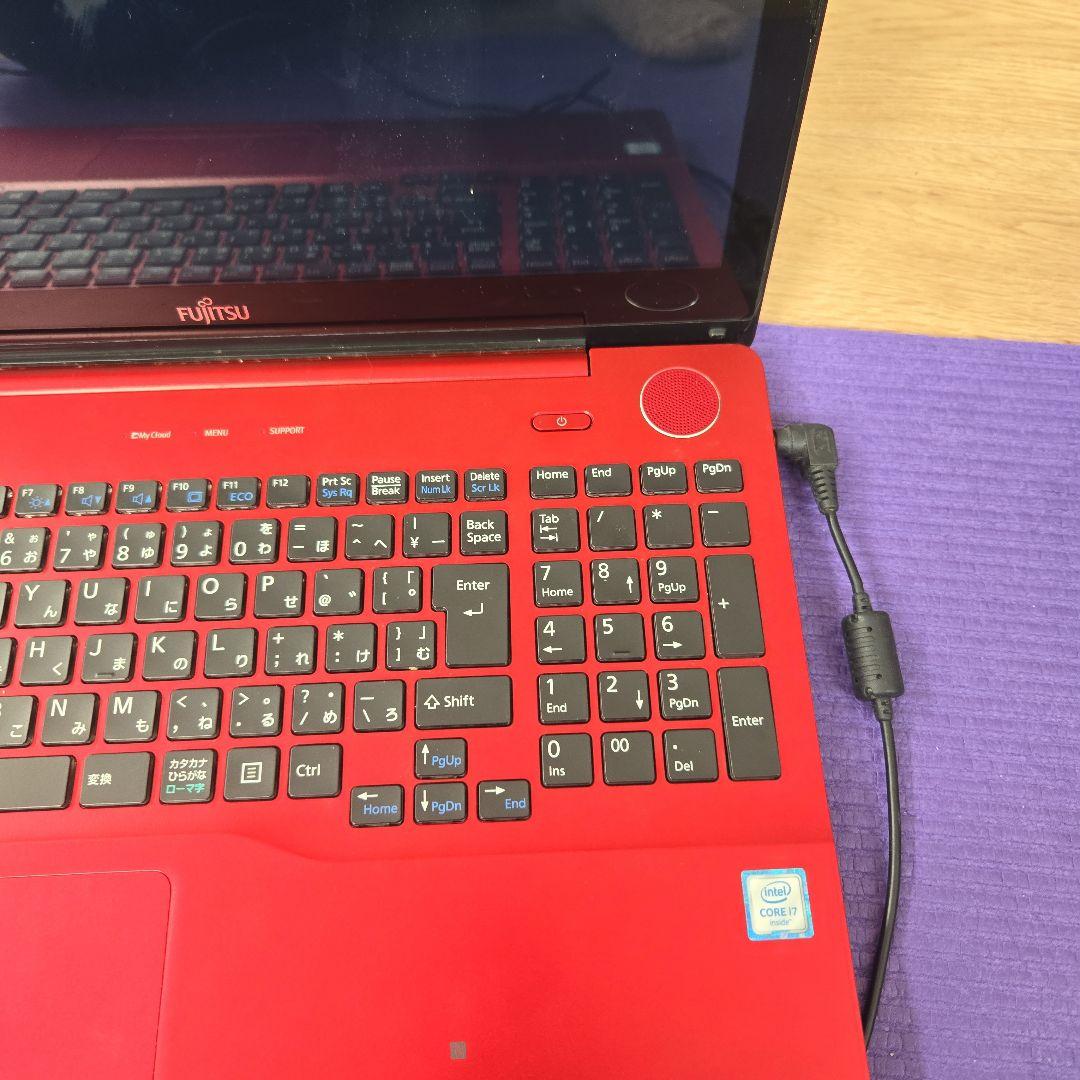 Fujitsu LIFEBOOK AH77/Y レッド ノートPC