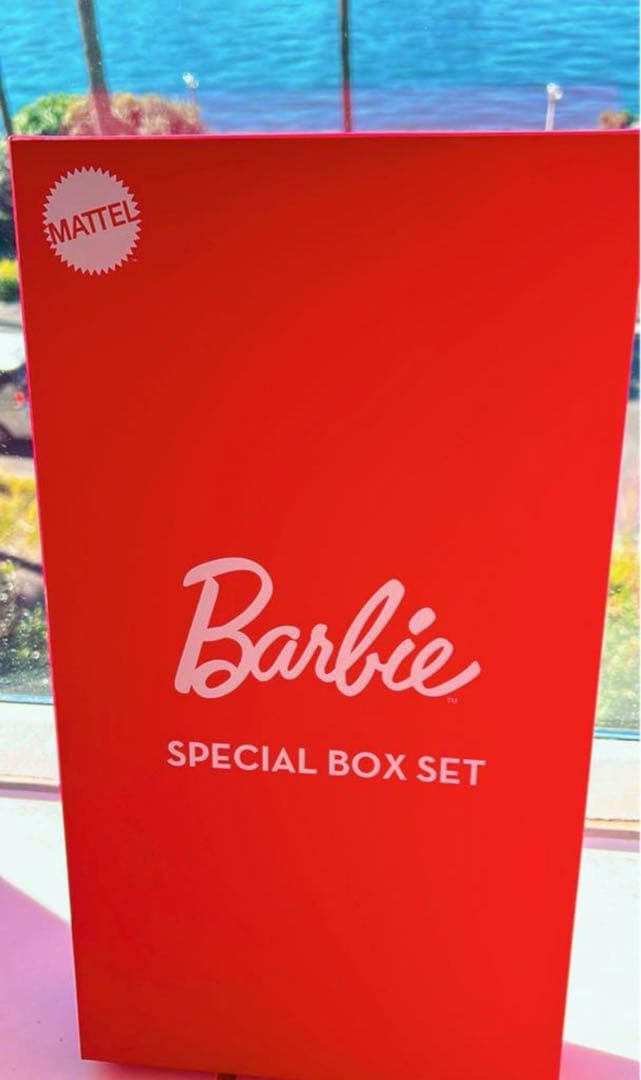 トイズバイアイニティ　バービー　スペシャル　ボックス　セット　新品　未開封