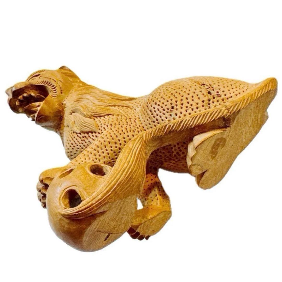 工芸品　狛犬　木製総木彫　インテリア　1点物　魔除け 縁起物 彫刻つがい　玉獅子