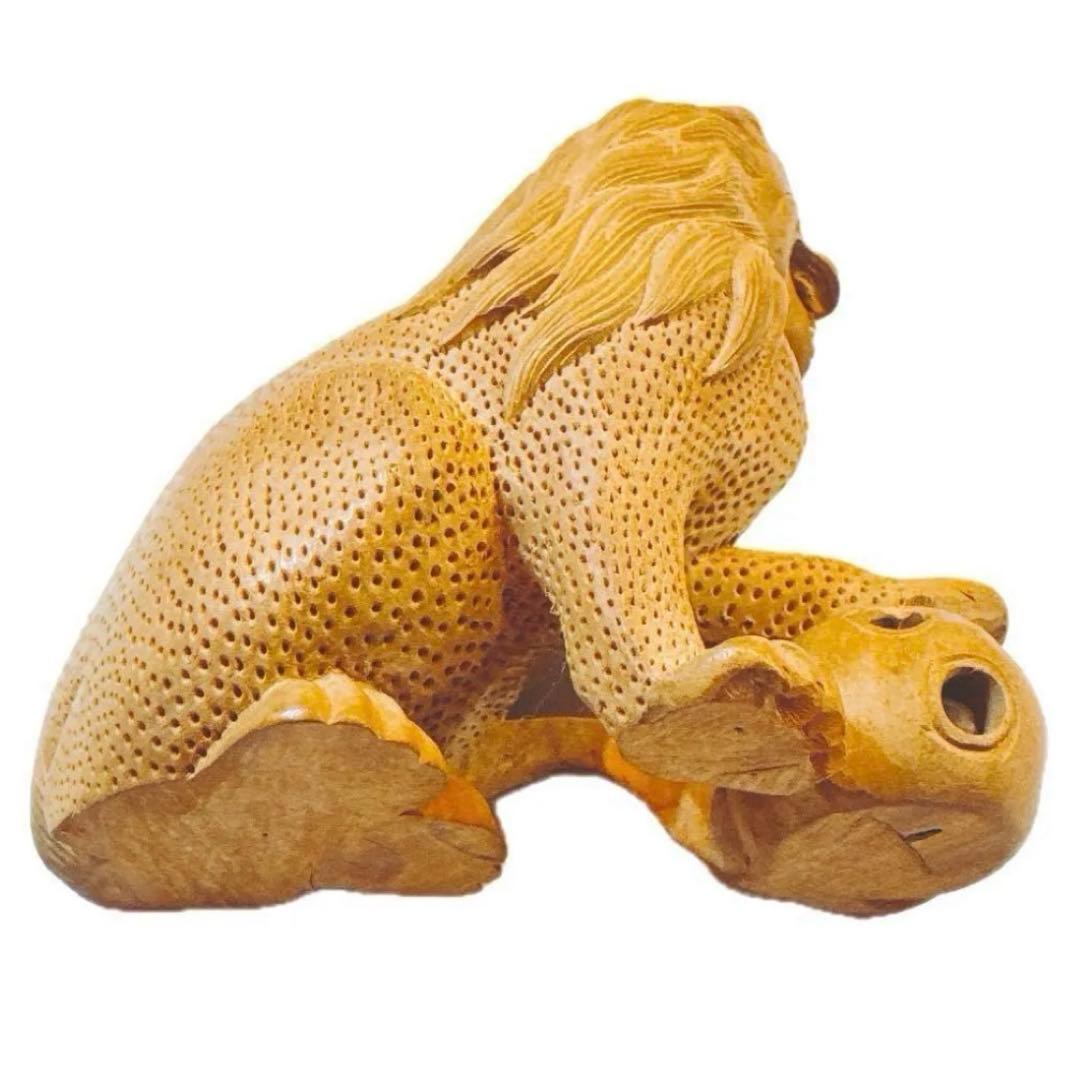 工芸品　狛犬　木製総木彫　インテリア　1点物　魔除け 縁起物 彫刻つがい　玉獅子