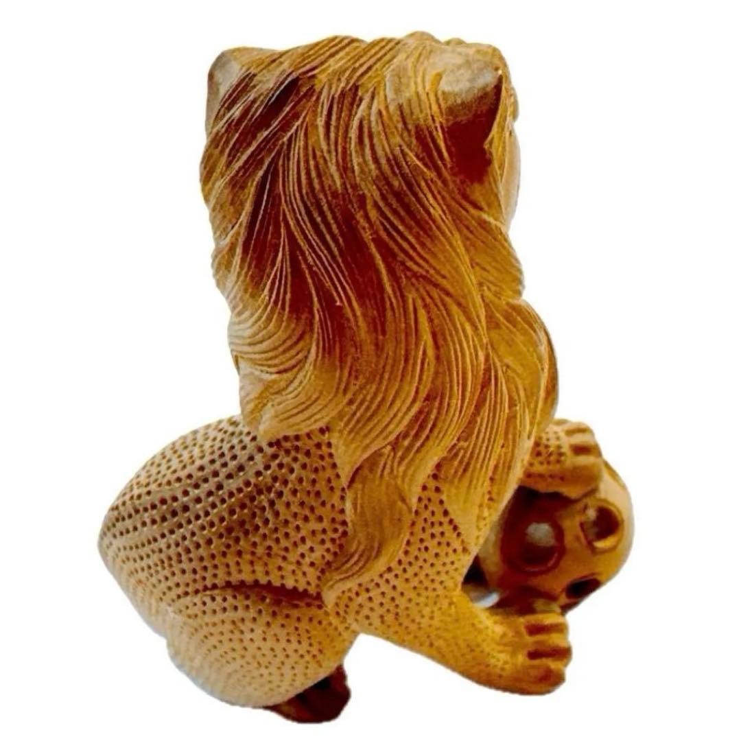 工芸品　狛犬　木製総木彫　インテリア　1点物　魔除け 縁起物 彫刻つがい　玉獅子
