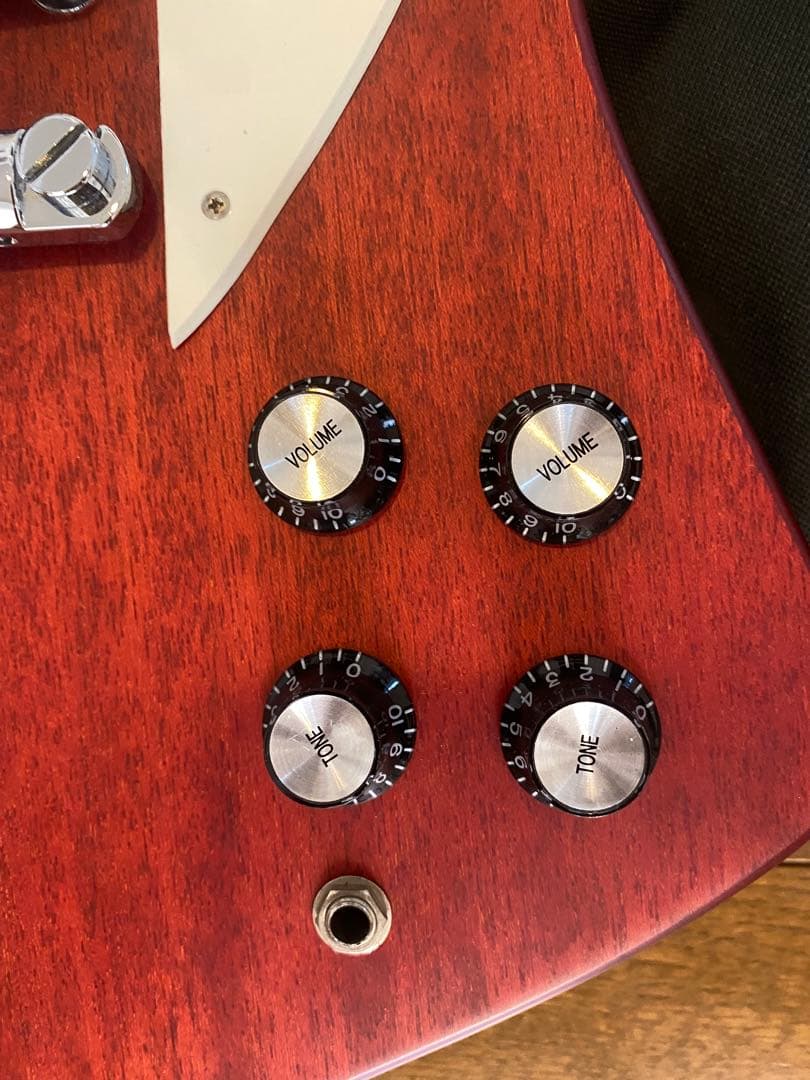 Epiphone ファイヤーバード　エレキギター