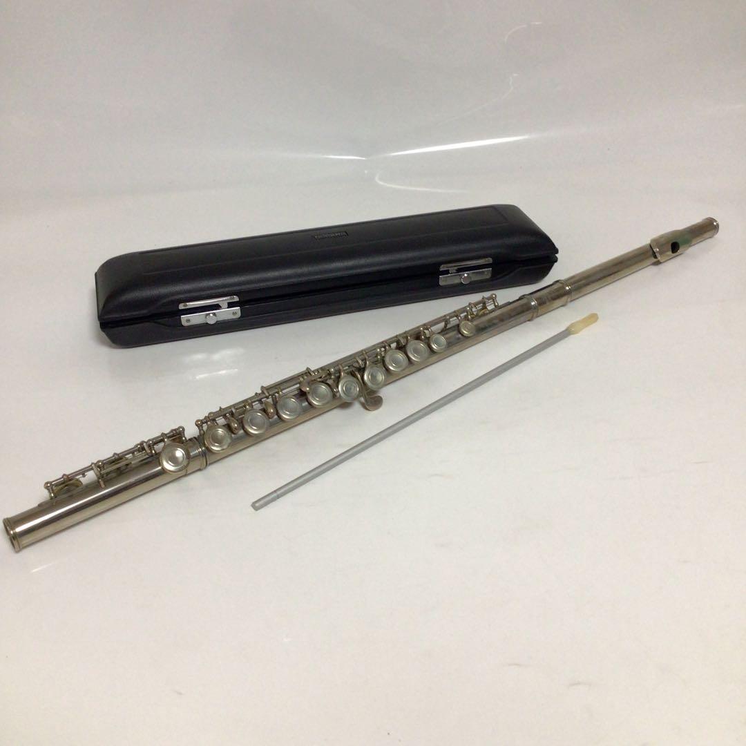 YAMAHA フルート　YFL-23 本体 シルバー仕上げ ケース付き