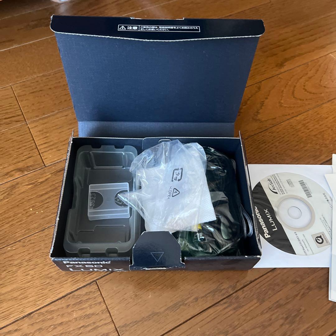 ⭐️Panasonic DMC-FX60 コンパクトデジタルカメラ動作確認済み⭐️