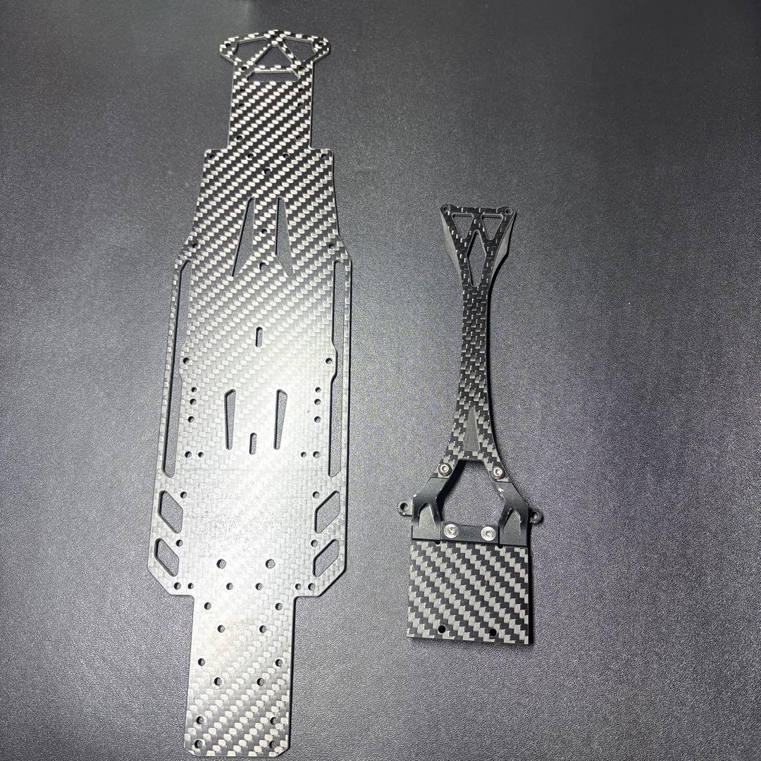 RDX用カーボンシャーシ