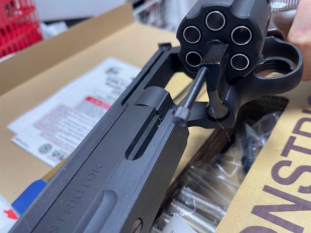 CONSTRICTOR ガスガン 8mm BB 【MARUSHIN】