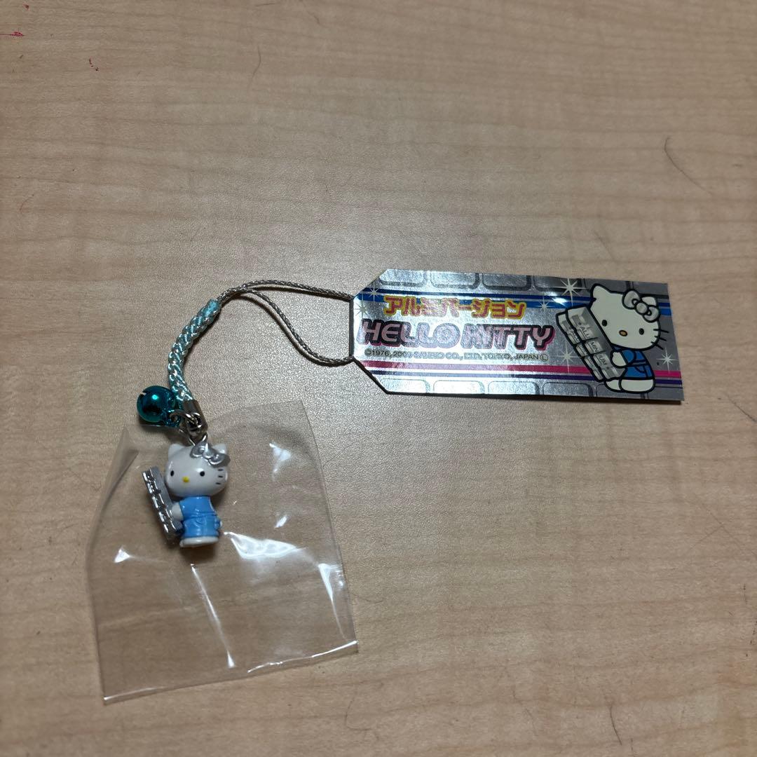ハローキティ フィギュアストラップ 鈴付き