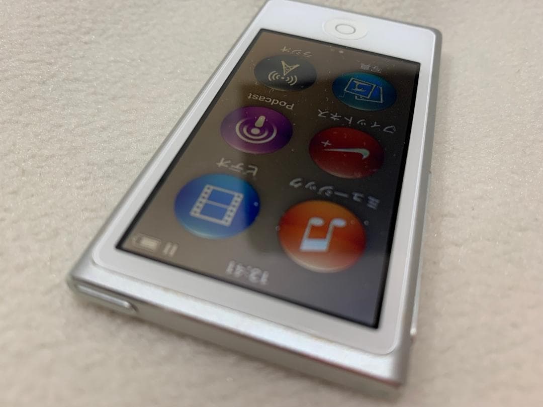 【美品】Apple iPod nano 第7世代 16GB シルバー