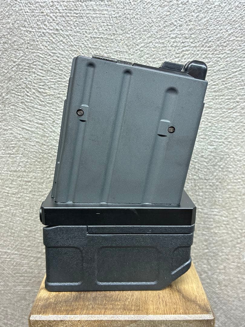 R7-26 東京マルイ GBB M4 マガジンアダプター 外部ソース仕様