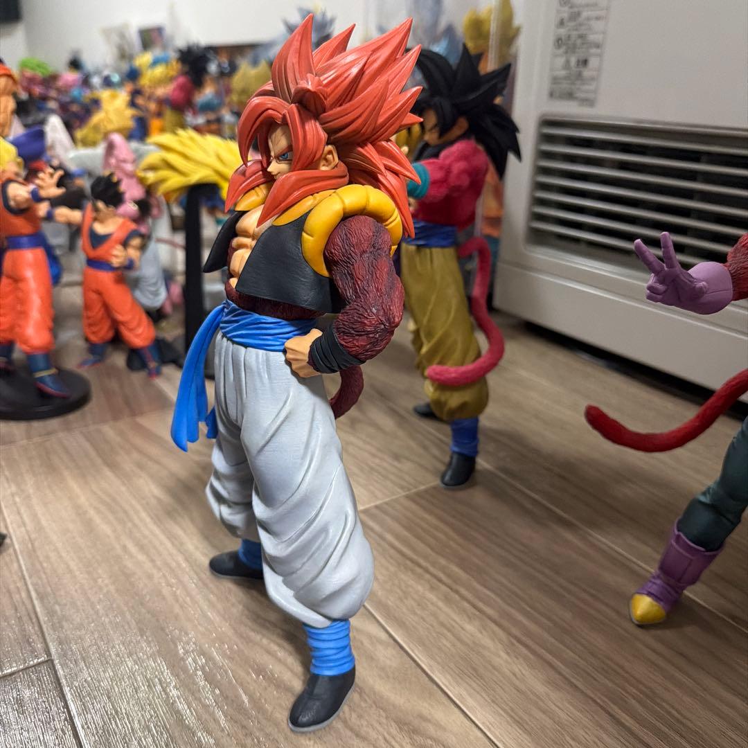 ドラゴンボールフィギュア　一番くじ　グレイテストサイヤン　ゴジータベジータ孫悟空