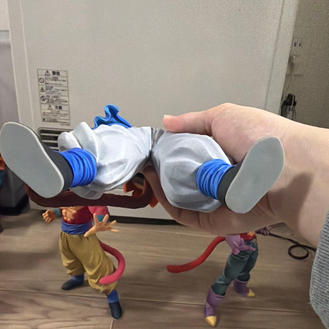 ドラゴンボールフィギュア　一番くじ　グレイテストサイヤン　ゴジータベジータ孫悟空
