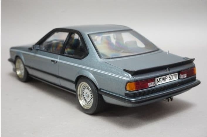 オートアートBMW M635 CSi Shadow-Line 1/18